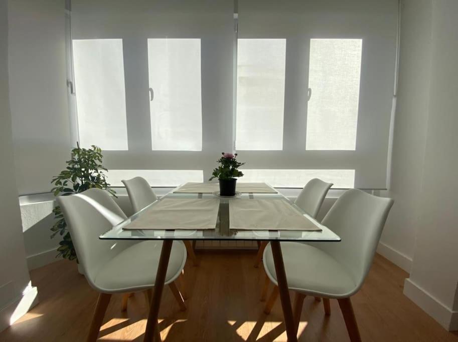 Apartamento Centrico-Parking Gratuito-Wifi ซานตานเดร์ ภายนอก รูปภาพ