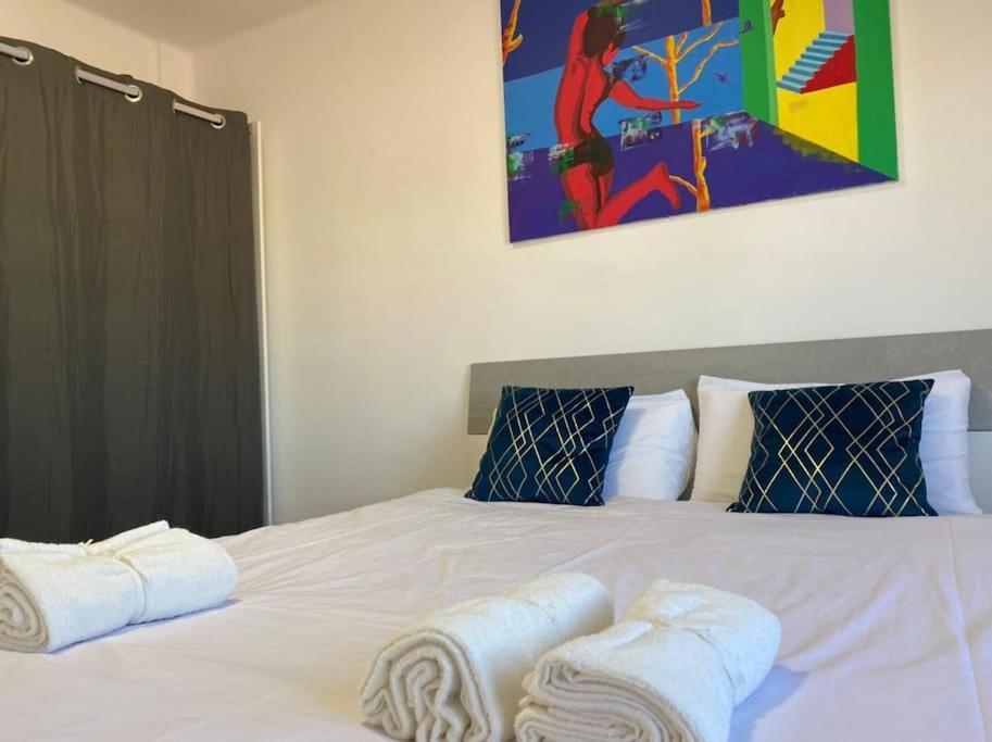Apartamento Centrico-Parking Gratuito-Wifi ซานตานเดร์ ภายนอก รูปภาพ